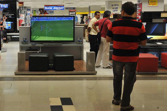 Percentual de endividados no país cresce para 57,1% entre junho e julho