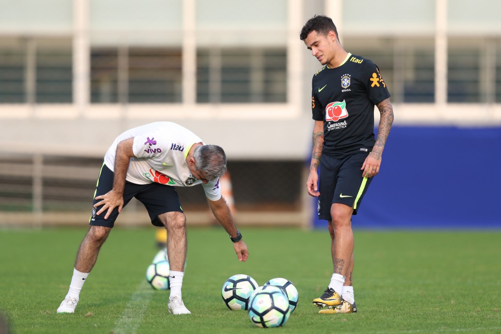 Seleção tem Phillipe Coutinho na reserva e Willian titular