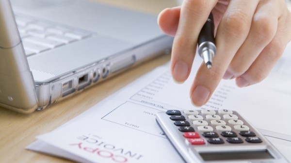 Percentual de endividamento tem queda enquanto inadimplência aumenta