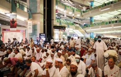 meca 400x255 - Mais de 1,7 milhão de pessoas já chegaram à Meca para peregrinação anual