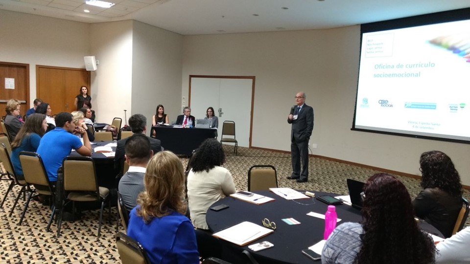 Espírito Santo inicia trabalhos para implantação do desenvolvimento das habilidades emocionais no currículo das escolas públicas