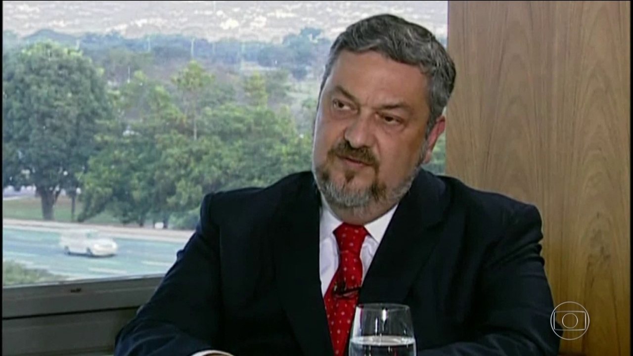 Palocci diz que filho de Lula recebeu propina de montadoras