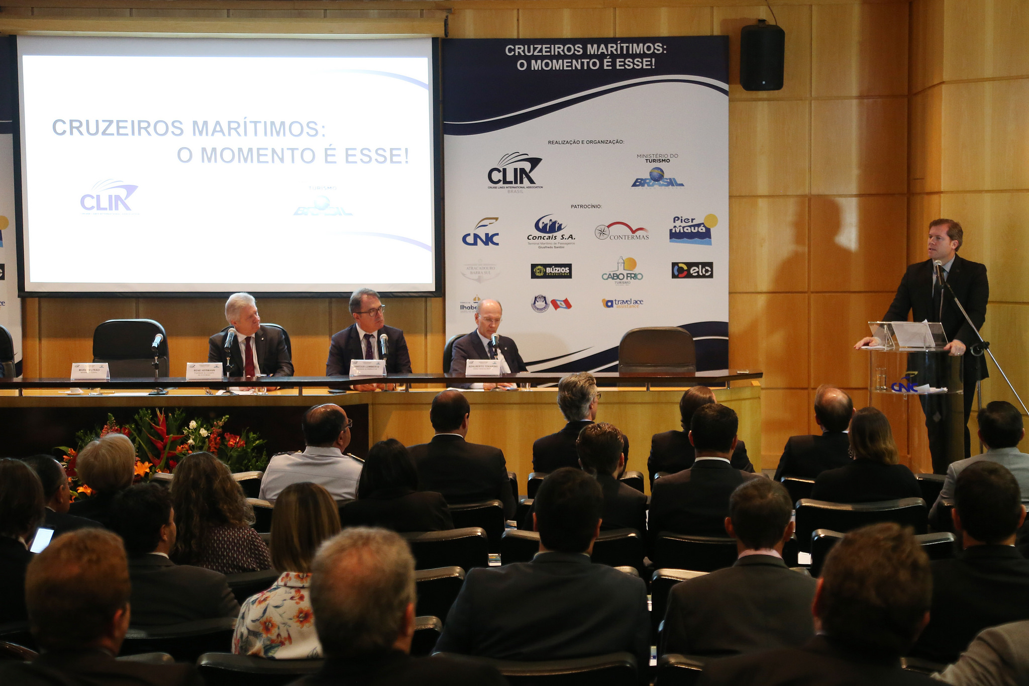 Setur-ES participa de seminário sobre futuro dos cruzeiros marítimos