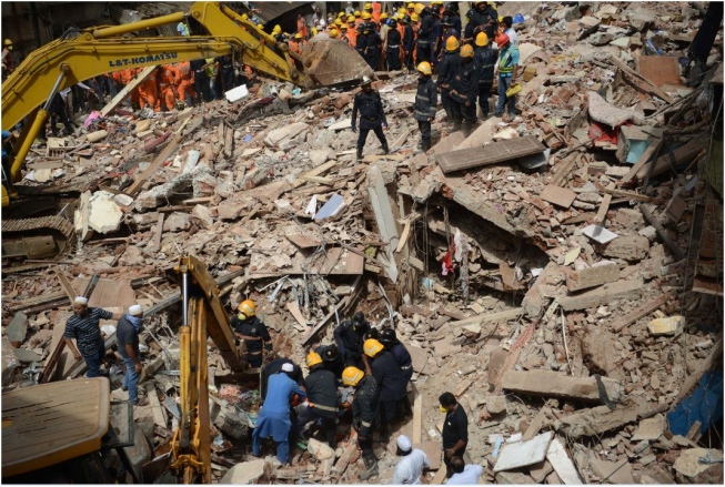 Sobe para 33 o número de mortos na queda de um edifício residencial na Índia