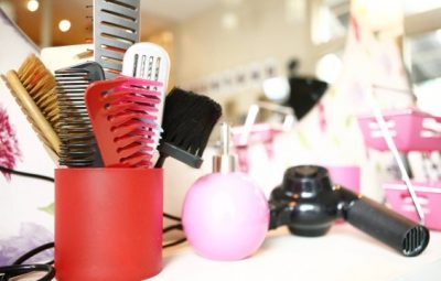 salao 400x255 - Salão de beleza do ES é condenado a indenizar cliente em mais de R$ 3 mil após queda de cabelo