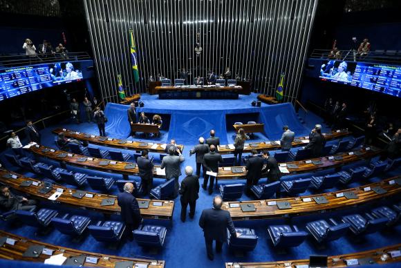 Senado transfere para Justiça Militar julgamento de crime cometido contra civis