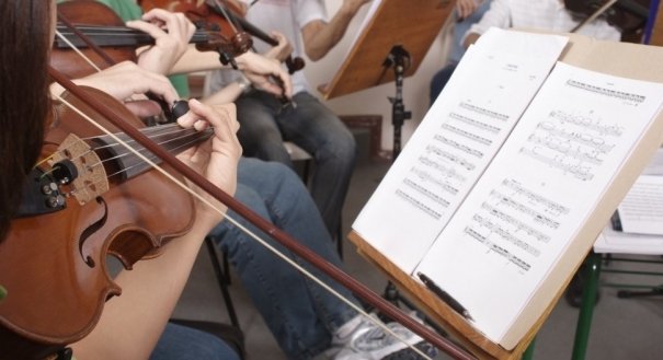 Faculdade de Música contrata professor temporário