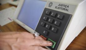 urna menor - Eleição de 2018 terá somente 30 mil urnas eletrônicas com voto impresso