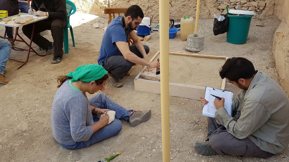 Os arqueólogos brasileiros que bancaram a própria viagem para descobrir múmias de faraó no Egito