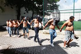 Justiça nega habeas corpus para 22 presos em festa da milícia no Rio