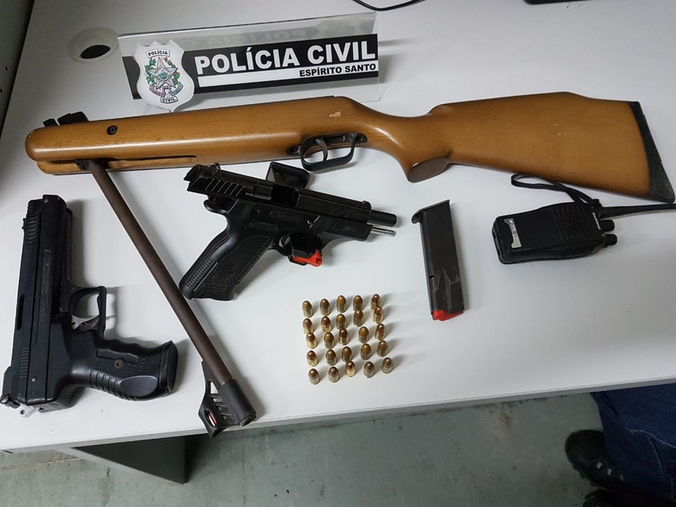 Três pessoas são detidas e uma pistola turca é apreendida na Serra