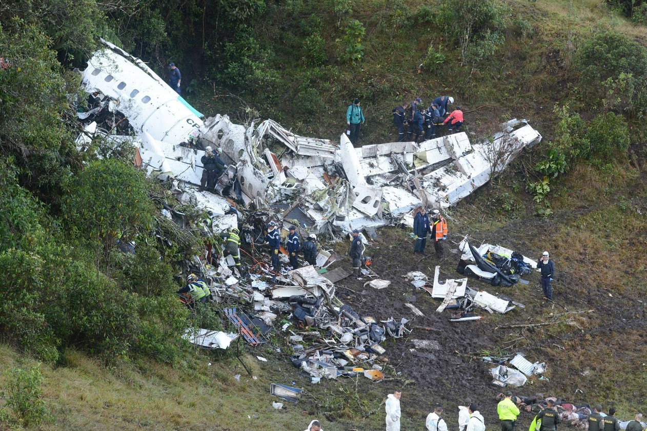Colômbia divulga relatório final da tragédia com voo da Chape