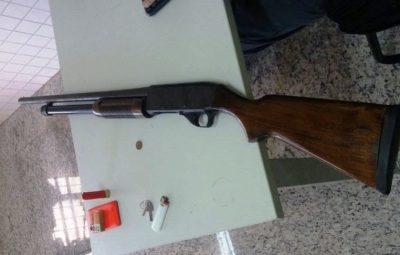 PM apreende entorpecentes e arma de fogo em Anchieta e Piúma 400x255 - PM apreende entorpecentes e arma de fogo em Anchieta e Piúma