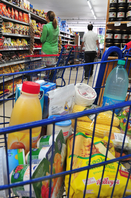 Alimentos e bebidas geram maior impacto na inflação de dezembro