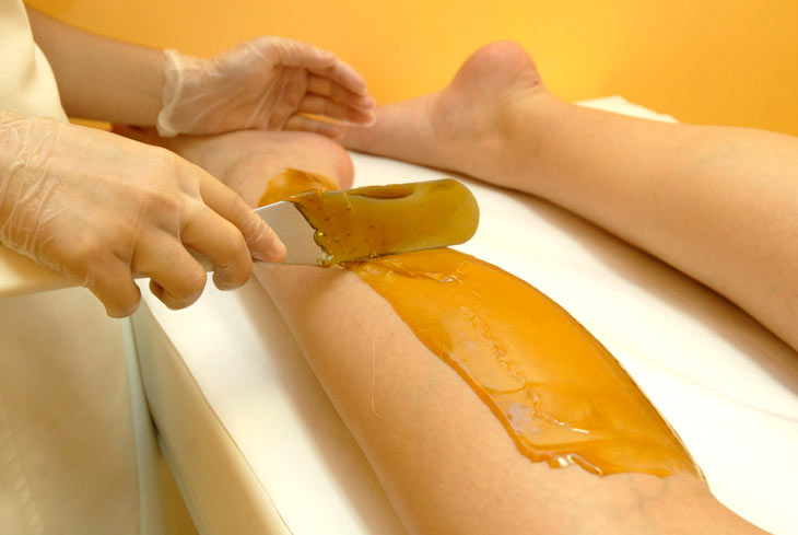 CONFIRA OS BENEFÍCIOS DA DEPILAÇÃO À CERA E DEZ DICAS PARA UM PROCEDIMENTO PERFEITO