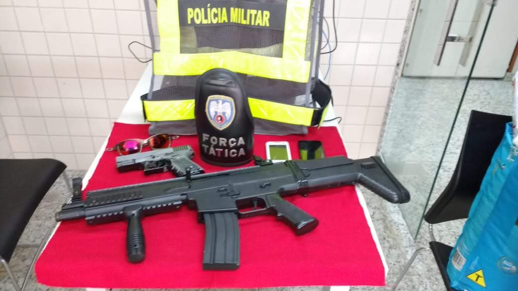 TRÊS ARMAS DE FOGO SÃO APREENDIDAS PELA POLÍCIA MILITAR EM ANCHIETA