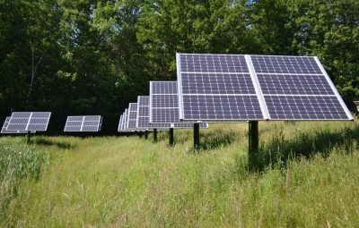 Painéis fotovoltaicos 400x255 - Painéis fotovoltaicos podem ser economia para micro e pequenas empresas
