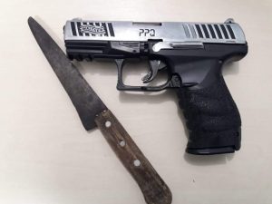 Foto Release 080 2018 b 1 300x225 - POLÍCIA MILITAR APREENDE ENTORPECENTES EM ANCHIETA E SIMULACRO DE ARMA DE FOGO EM PIÚMA