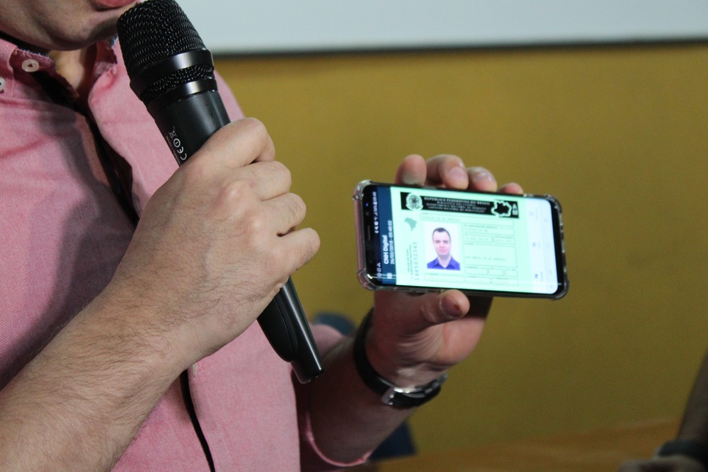 Menos de 1% dos motoristas com nova habilitação baixaram a CNH Digital no ES