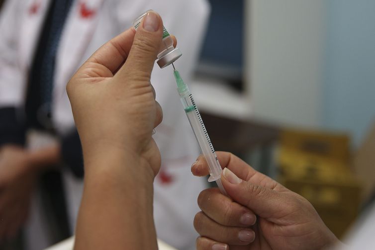 Mais de 6 milhões de pessoas ainda não se vacinaram contra gripe