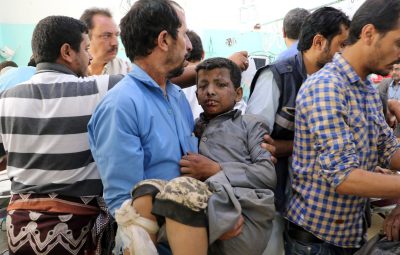 Bombardeio contra ônibus com crianças deixa mortos e feridos no Iêmen 400x255 - Bombardeio contra ônibus com crianças deixa mortos e feridos no Iêmen