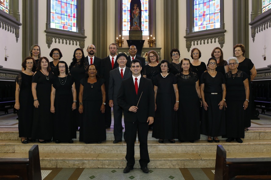 Coral de Projeto do CRAS se apresenta no Shopping Boulevard