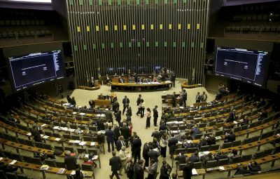 camara 400x255 - Deputado quer esclarecer visita de agressor de Bolsonaro à Câmara