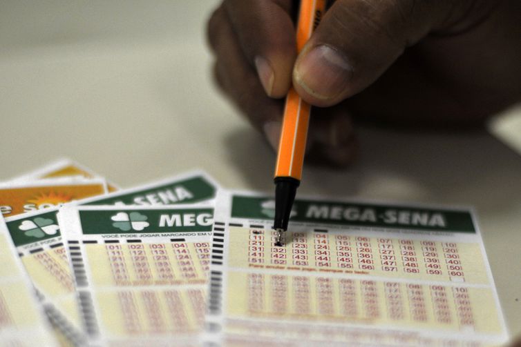 Mega-Sena sorteia nesta quarta-feira prêmio de R$ 125 milhões