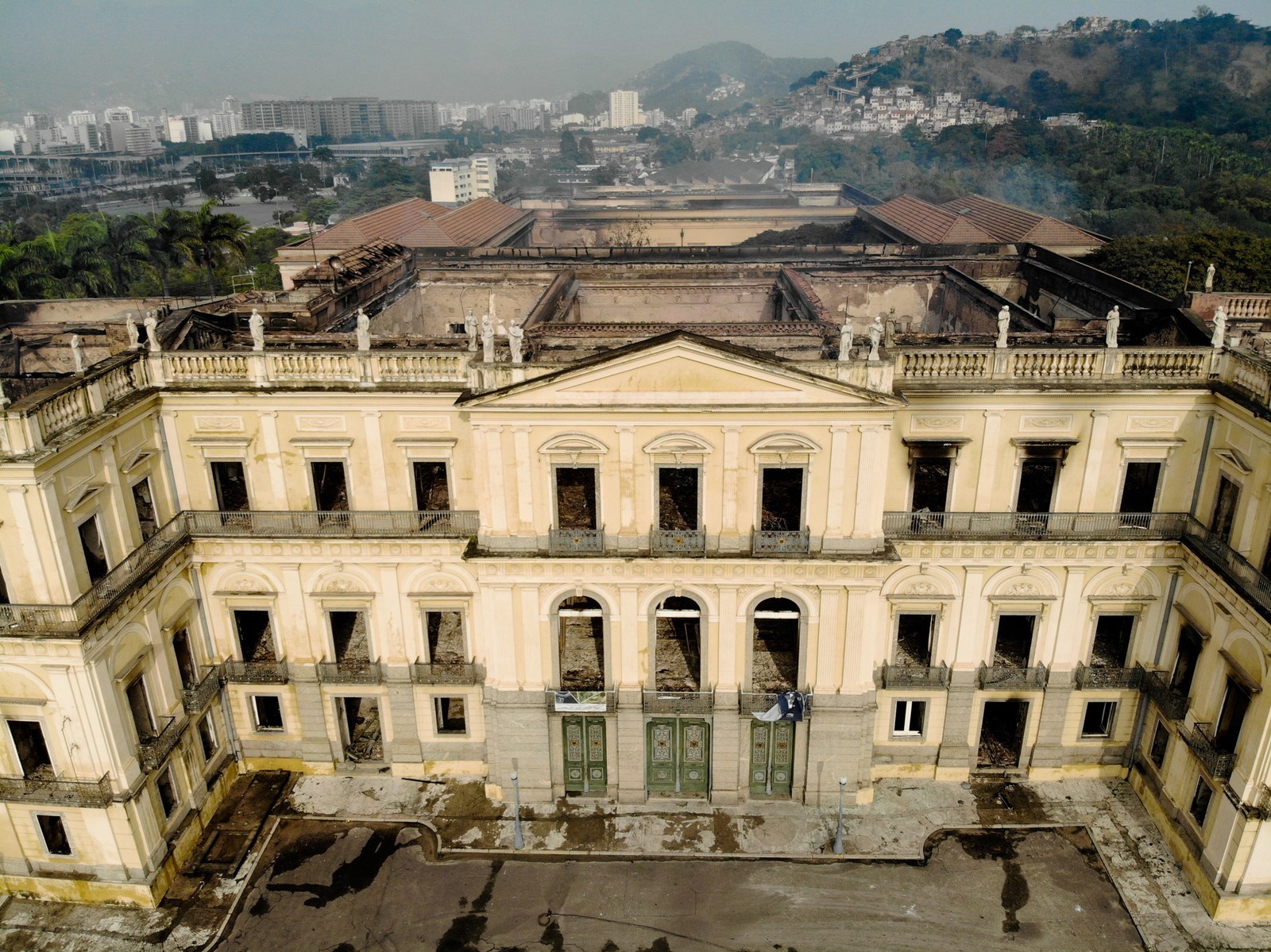 O que se sabe sobre o incêndio no Museu Nacional, no Rio