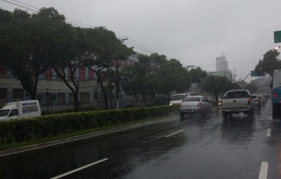 chuva Arquivo Secom 1 400x255 - Condutores devem ter atenção especial nos dias de chuva