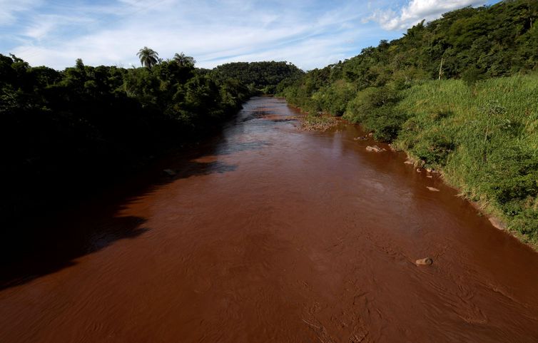 Lama da barragem da Vale pode chegar à foz do Rio Paraopeba, diz CPRM