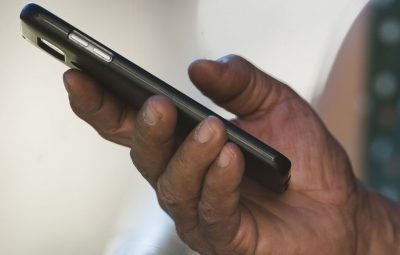 celular 400x255 - Mais de 5 bilhões de pessoas usam aparelho celular, revela pesquisa