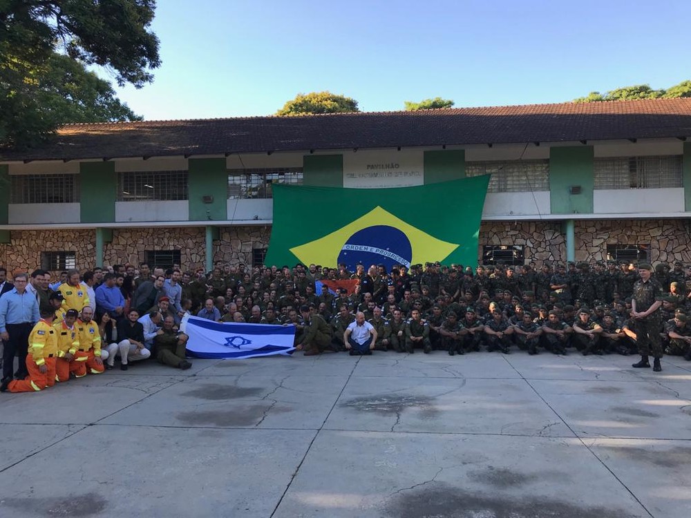 Militares israelenses deixam Brumadinho após apoio em resgates