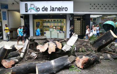 Comércio do Rio teve prejuízo de R 76 milhões com temporal 400x255 - Comércio do Rio teve prejuízo de R$ 76 milhões com temporal