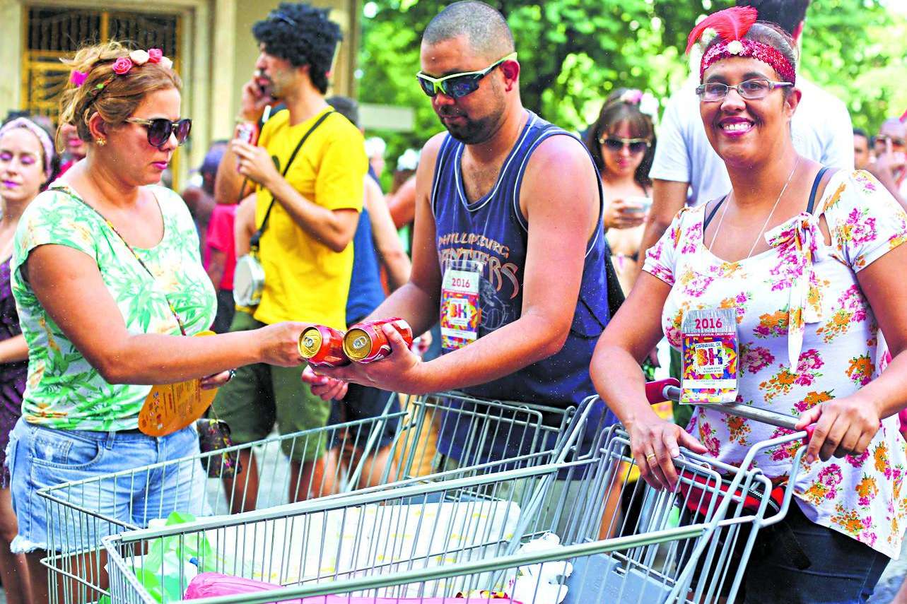 Inscrições para ambulantes trabalharem no Pré-Carnaval já tem data