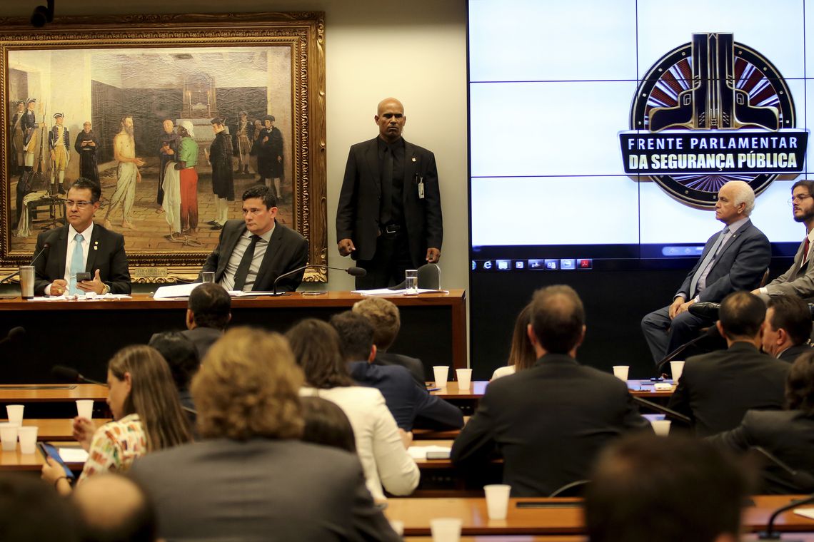 Moro diz esperar sugestões da sociedade para aprimorar leis anticrimes