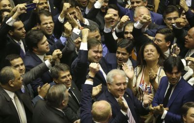 Rodrigo Maia 400x255 - Rodrigo Maia é reeleito presidente da Câmara dos Deputados