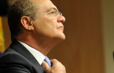 renan calheiros retira candidatura a presidencia do senado 400x255 - E Continua Eleição no Senado: Renan Calheiros retira candidatura à presidência do Senado