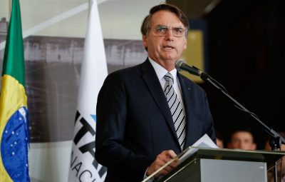 Bolsonaro 400x255 - Corte de pessoal gera economia de R$ 200 milhões, afirma presidente
