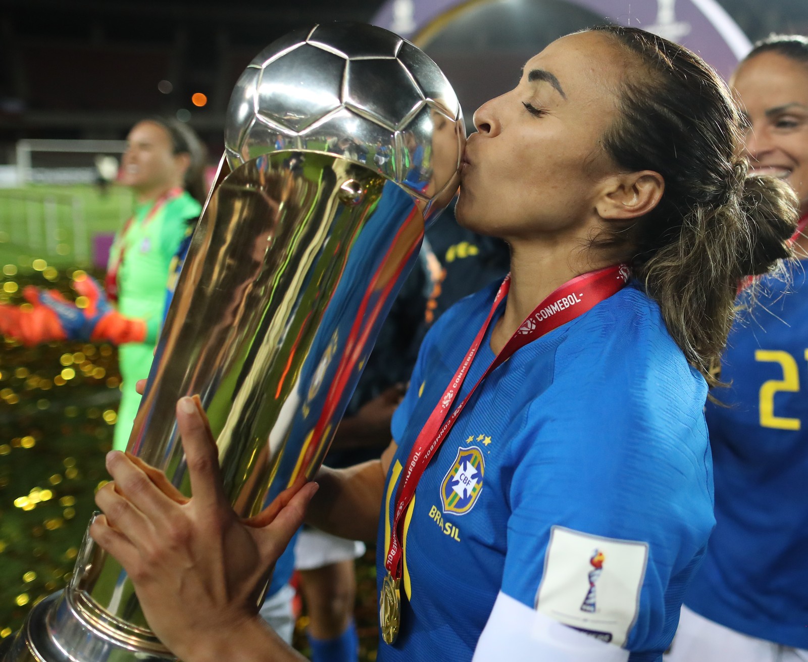 “Diziam que futebol não é para mulher”: grandes nomes do esporte destacam desigualdade
