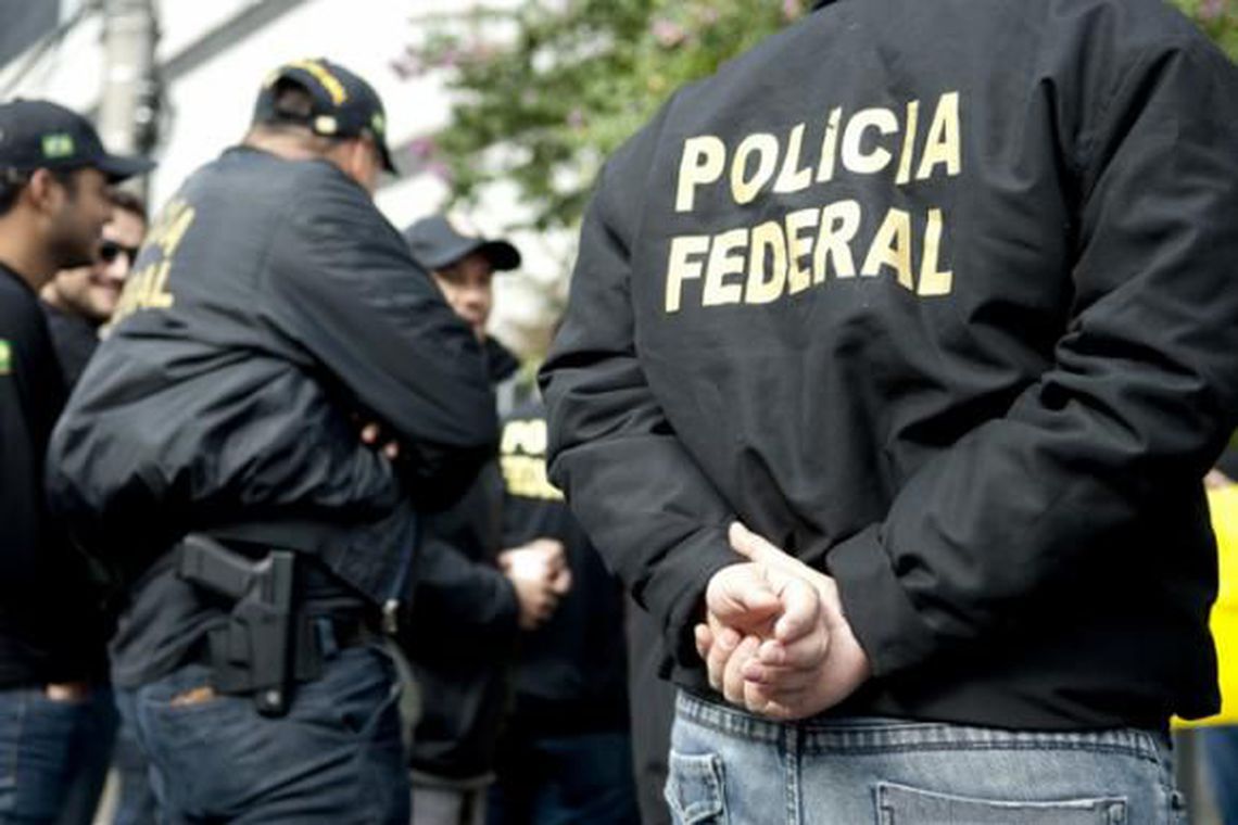 PF faz operação contra lavagem de dinheiro de droga no Rio e no Paraná