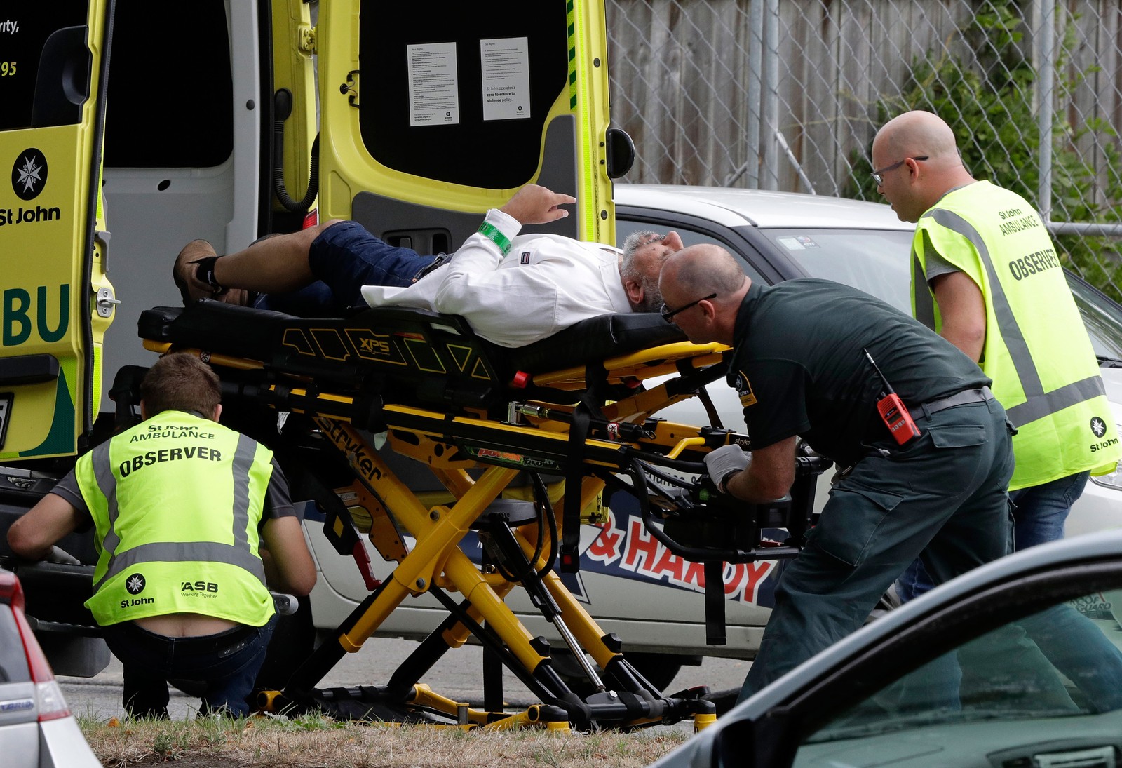 Ataques a duas mesquitas deixam mais de 40 de mortos na Nova Zelândia