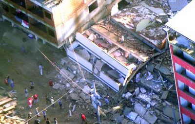 Desabamento de prédios deixa pelo menos dois mortos no Rio 400x255 - Desabamento de prédios deixa pelo menos dois mortos no Rio