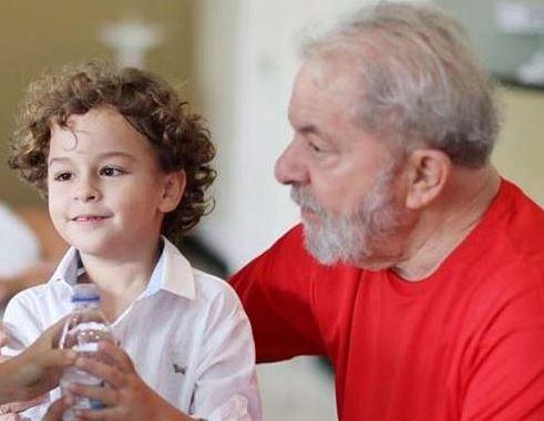 Exames descartam meningite como causa da morte de neto de Lula