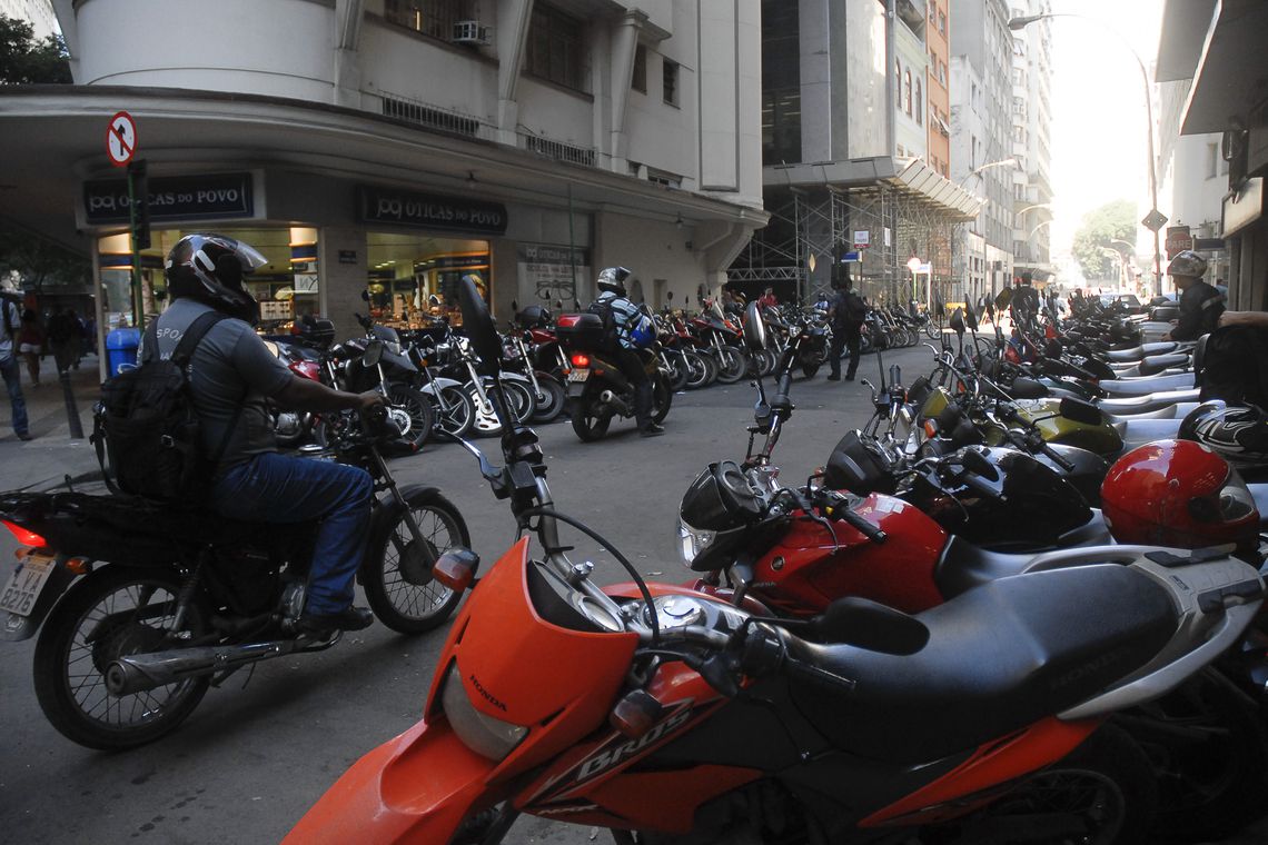 Produção e vendas de motocicletas crescem e superam expectativas