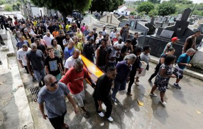 músico Evaldo dos Santos Rosa morto por homens do Exército no domingo 7 em Guadalupe quando ia com a família para um chá de bebê 400x255 - STM mantém prisão de militares acusados de matar músico