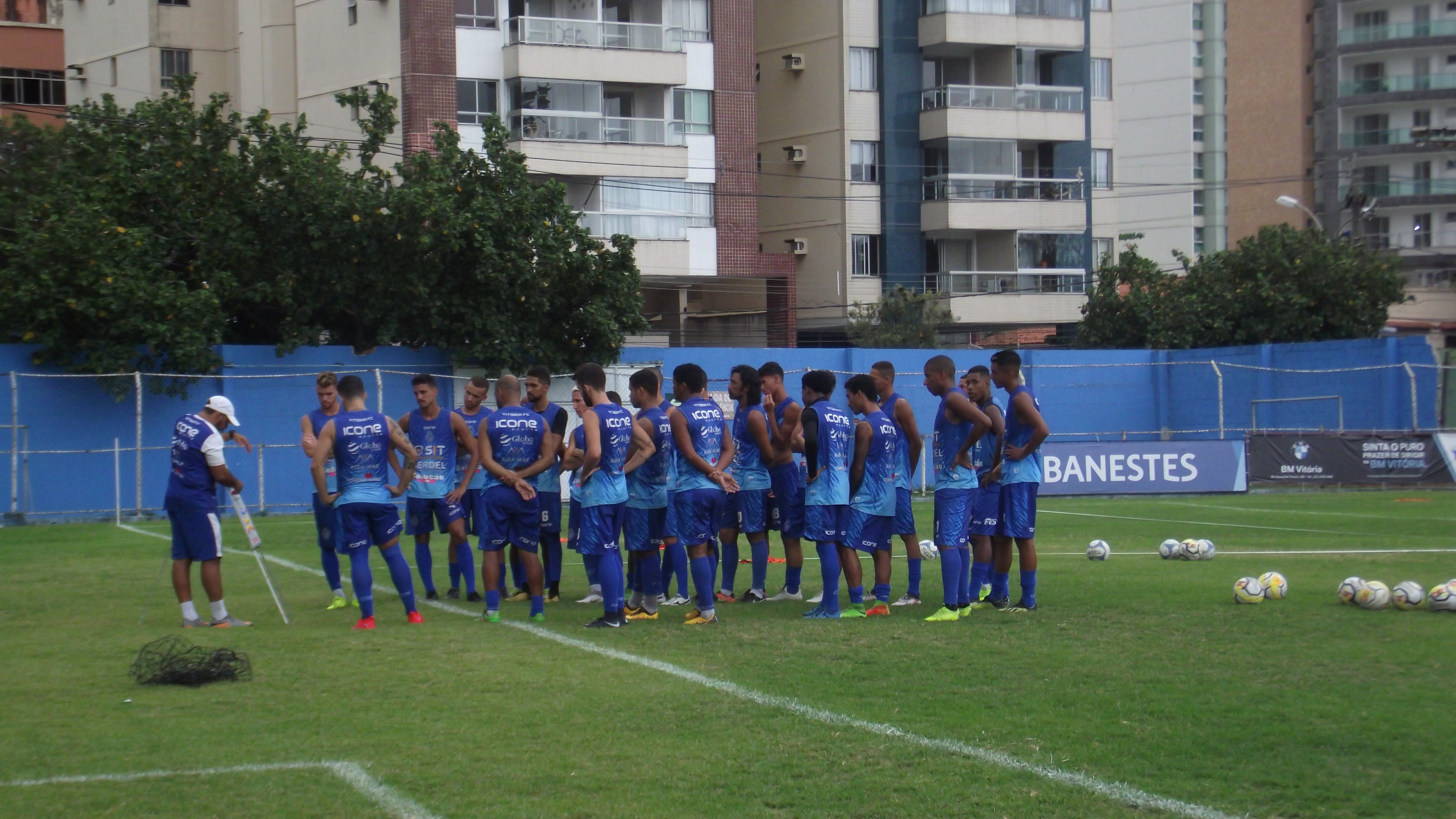 Valendo vaga na final: Vitória se prepara para os confrontos decisivos contra o Estrela.