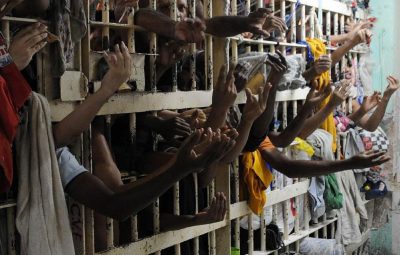 precidios 400x255 - Operação Asfixia apreende dezenas de celulares em cadeia do Rio