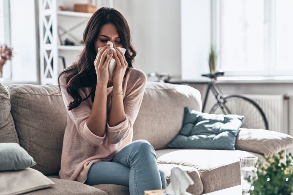 Especialista lista 15 dicas para combater alergias respiratórias no inverno