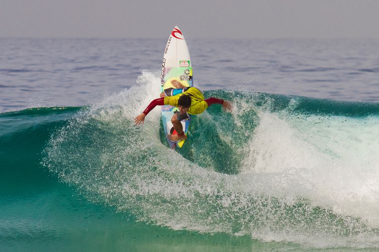 Mundial de surfe: 17 brasileiros disputam título da etapa de Saquarema